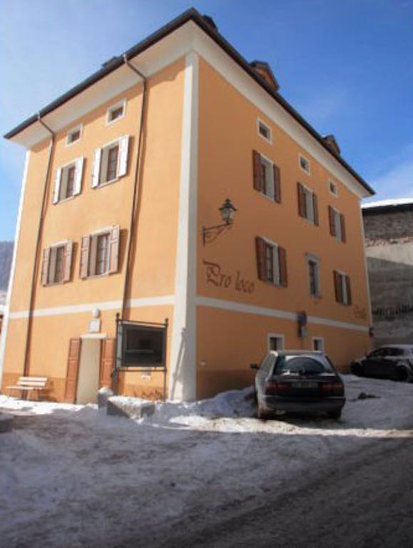 Taxus Hostel Pieve Tesino Exterior photo
